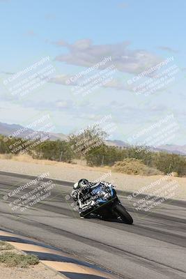 media/Nov-16-2025-Race Pace (Sun) [[8c5fa54630]]/Verified Riders/4-Turn 3 Inside (1050am)/